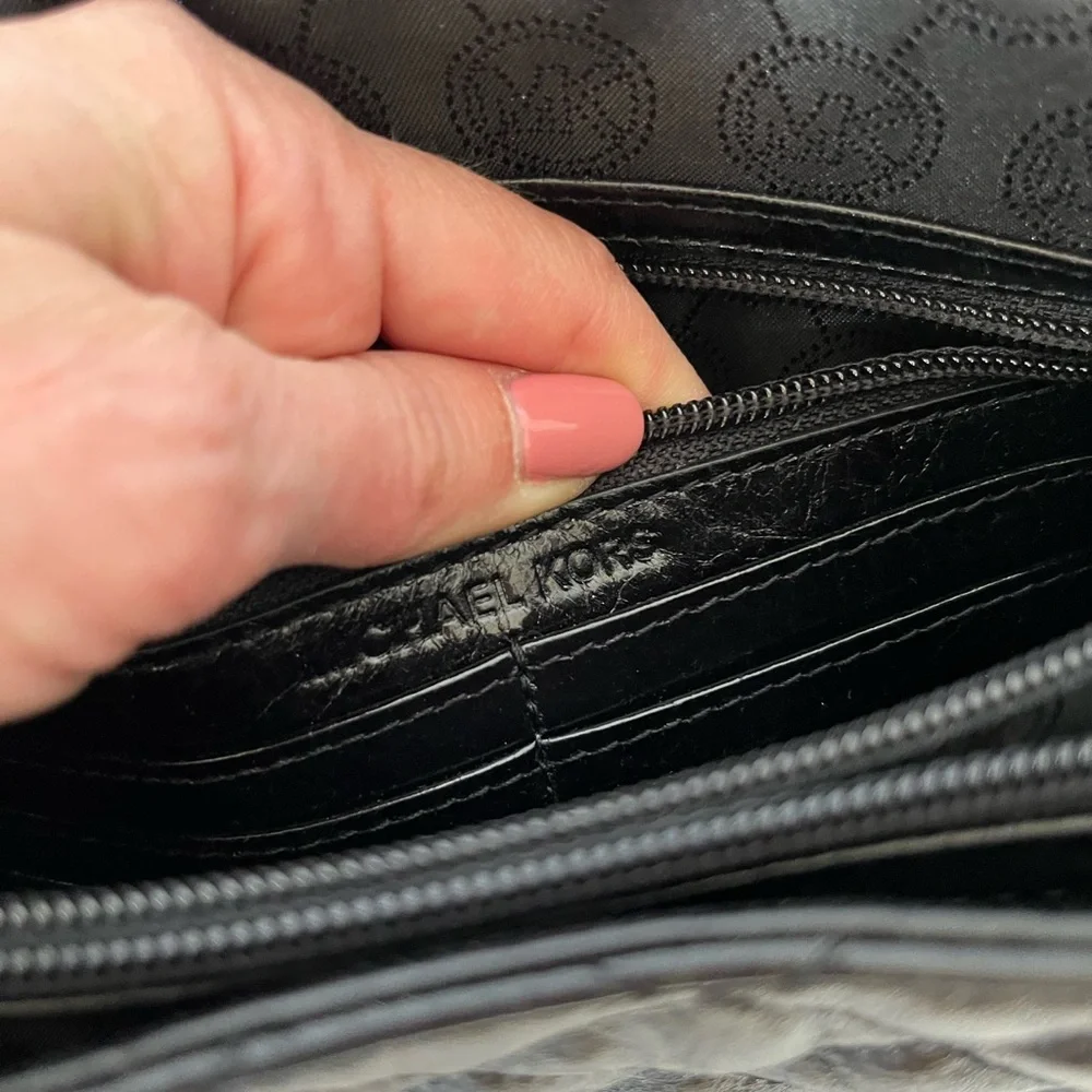 Michael Kors Hippie Grommet Sloan Black Leather Shoulder Bag - Picture 11 of 16